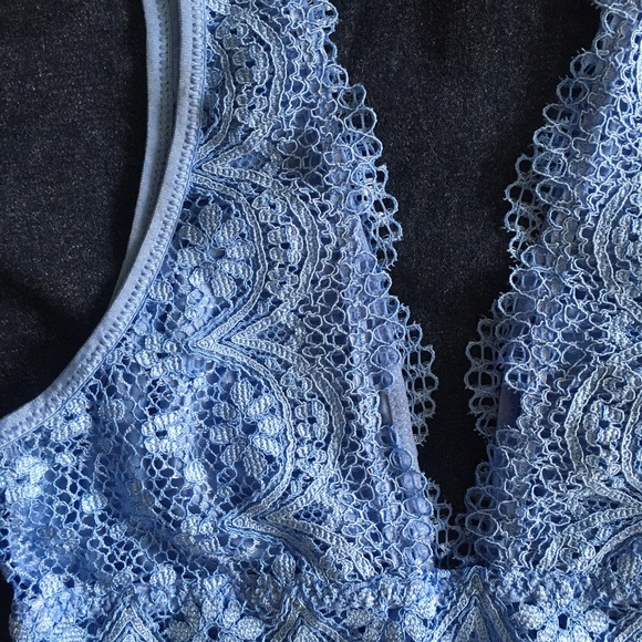 VS Victoria Secret XS Light Blue Lace Bralette - Picture 3 of 4